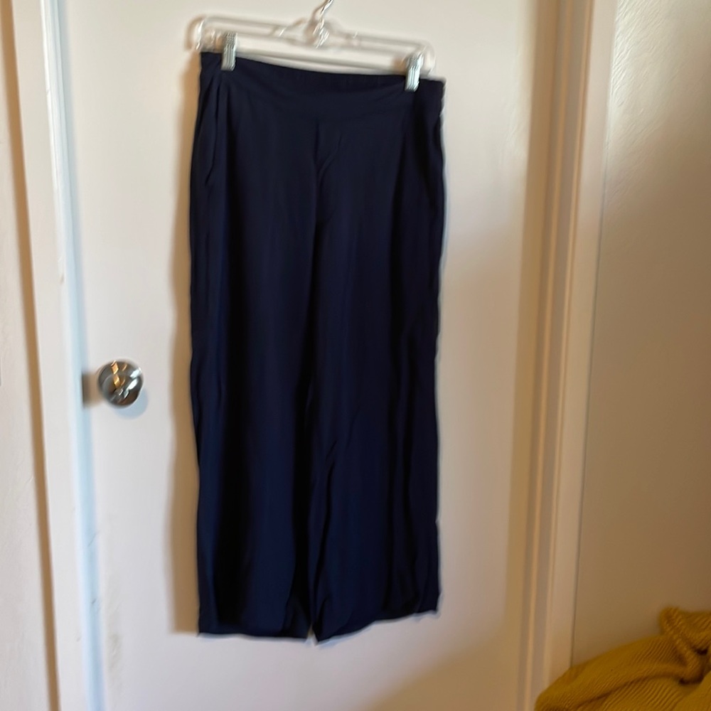 Navy petite medium wide leg pant